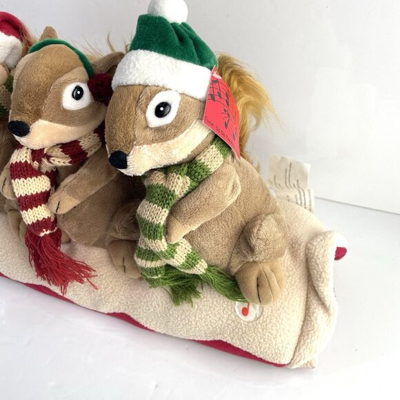 Vtg Singing Christmas Chipmunks Plush Carlton Cards Animatronic Squirrel Singer - Picture 5 of 17
